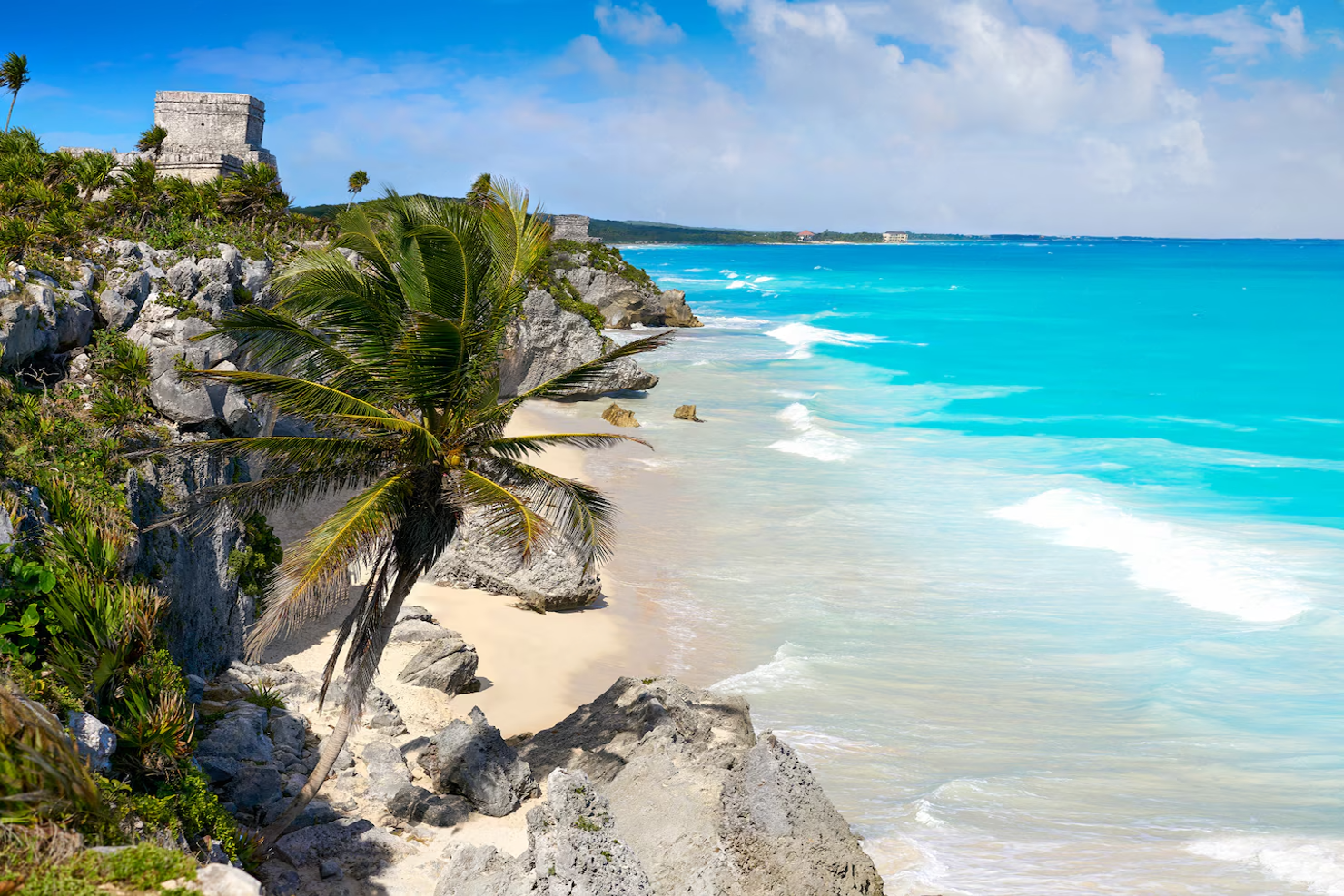 tulum-mayan-ruins-caribbean-coastline-turquoise-sea