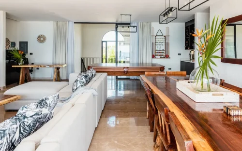 Spacious Living Area