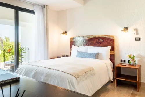 Private Villa Guest Bedroom